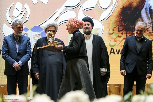 نخستین دوره اعطای جایزه جهانی امام خمینی(ره)