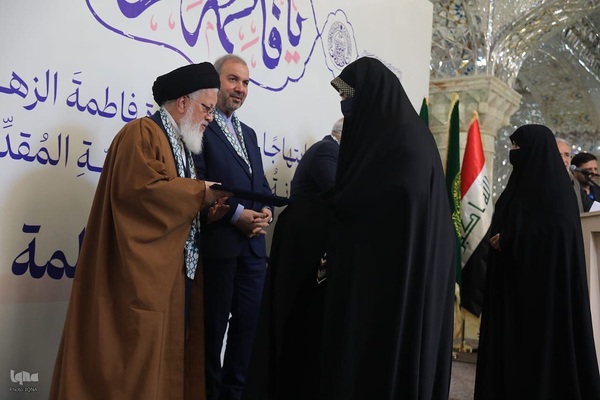 تجلیل از دست اندرکاران ایرانی طرح ساخت صحن حضرت زهرا(س)