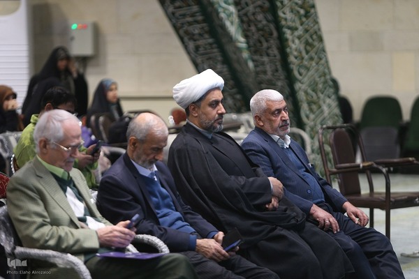 مراسم «عَلَم در امتداد قَلَم»