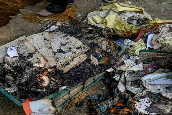 Profanation des mosquées et des corans à New Delhi+vidéo et photos