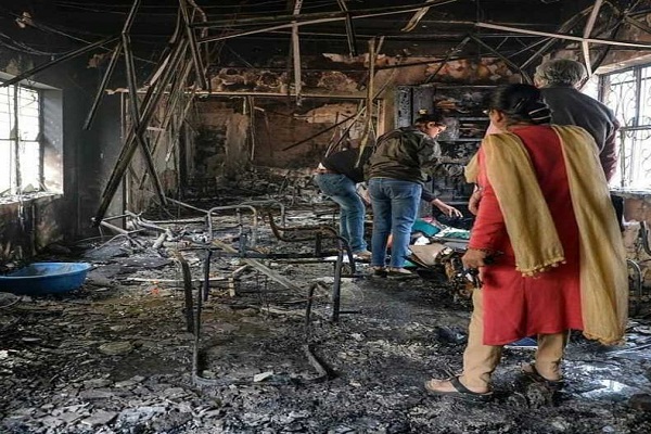Profanation des mosquées et des corans à New Delhi+vidéo et photos