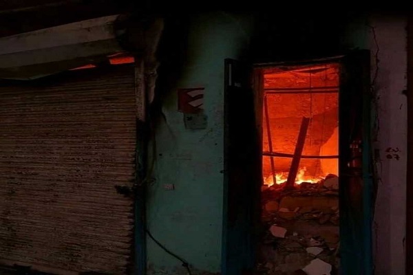 Profanation des mosquées et des corans à New Delhi+vidéo et photos