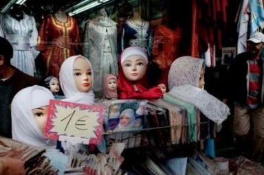 Des commerces islamiques autour des mosquées en Belgique Des commerces islamiques autour des mosquées en Belgique