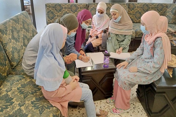Un cours coranique pour les petites libanaises