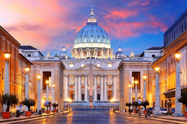Une femme nommée secrétaire générale du bureau gouvernemental du Vatican Une femme nommée secrétaire générale du bureau gouvernemental du Vatican