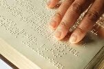 Algérie : une réunion sur le processus de l’impression du Coran en braille