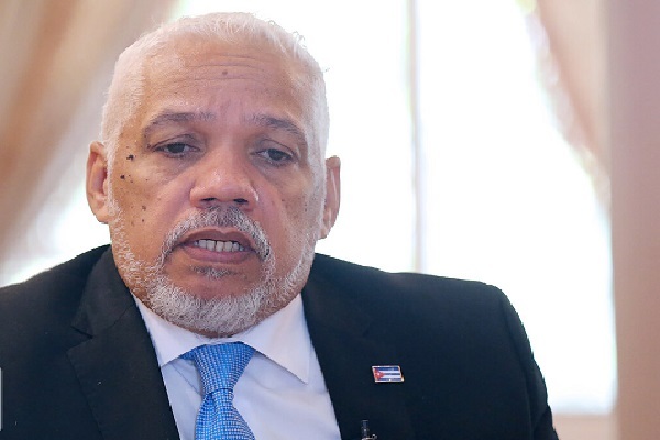 Alberto Gonzalez Casals, l'ambassadeur de Cuba en République islamique d'Iran