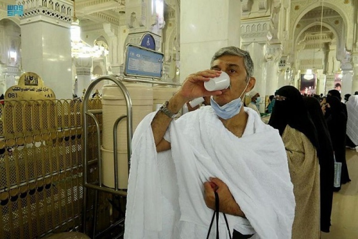 Plus de 2,2 millions de bouteilles d'eau de Zamzam seront distribuées pendant le Hajj