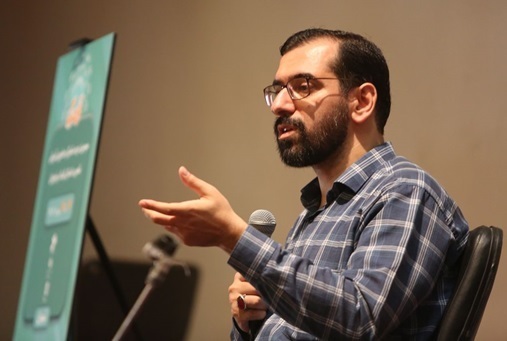 Reza Dezhbakhsh, chercheur coranique