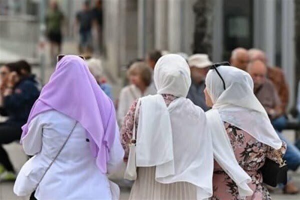 Парламент Австрии принял закон о запрете ношения хиджаба в школах